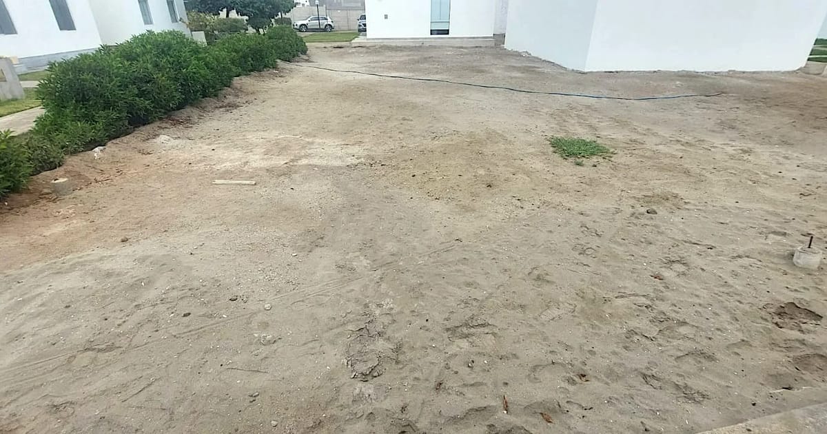 Lot for sale in Cerro Azul, Lima