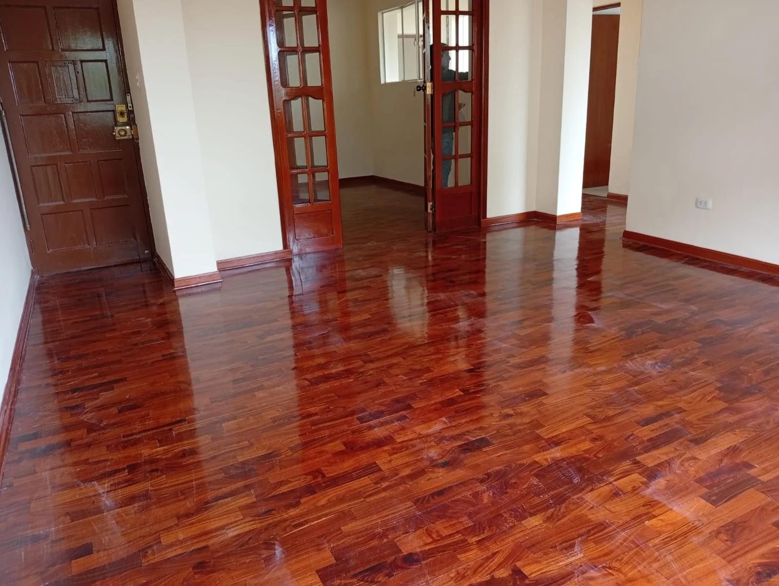 LINDO DEPARTAMENTO EN CALLE TRINIDAD MORAN LINCE