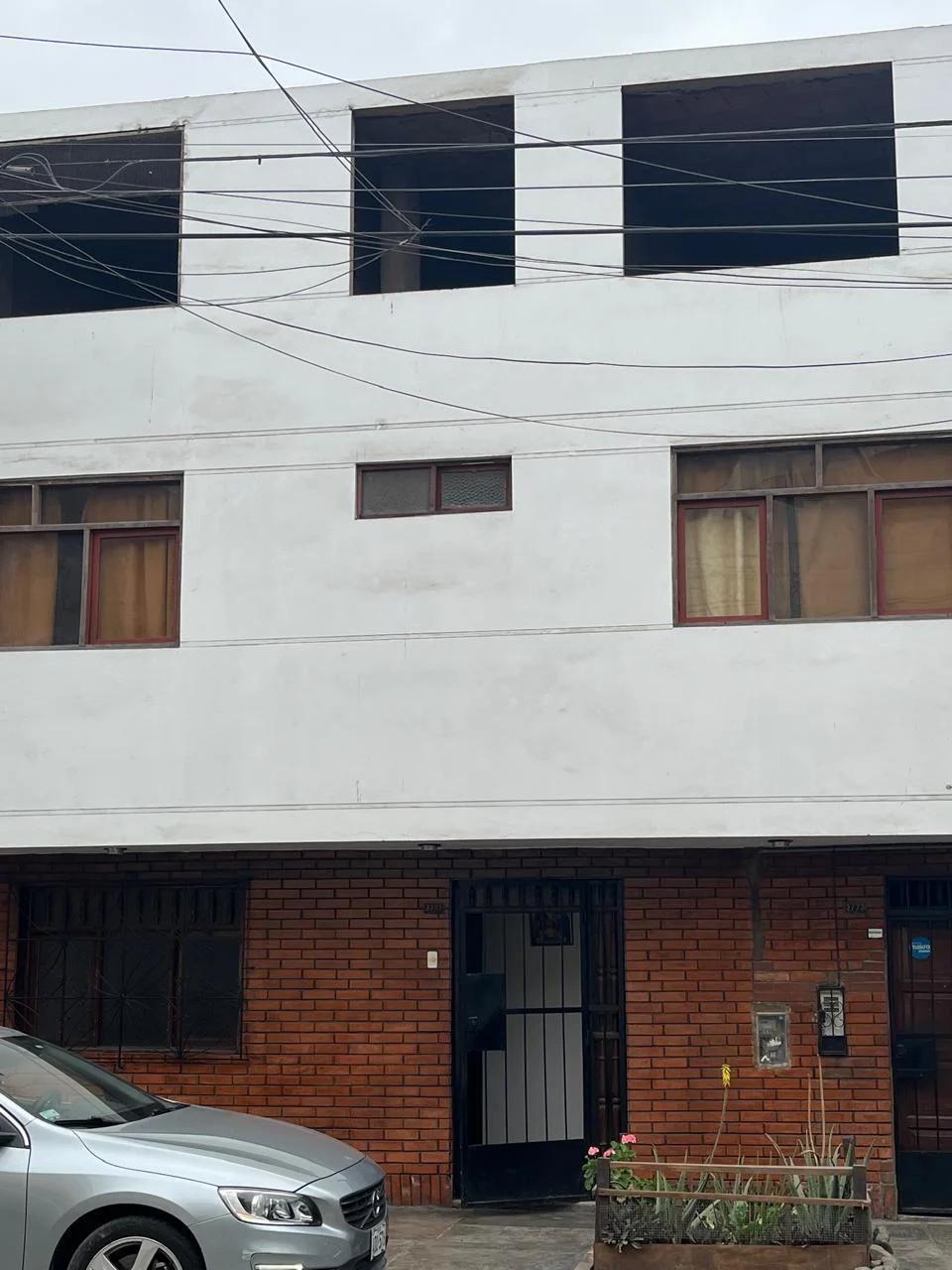VENTA DE CASA  3 PISOS